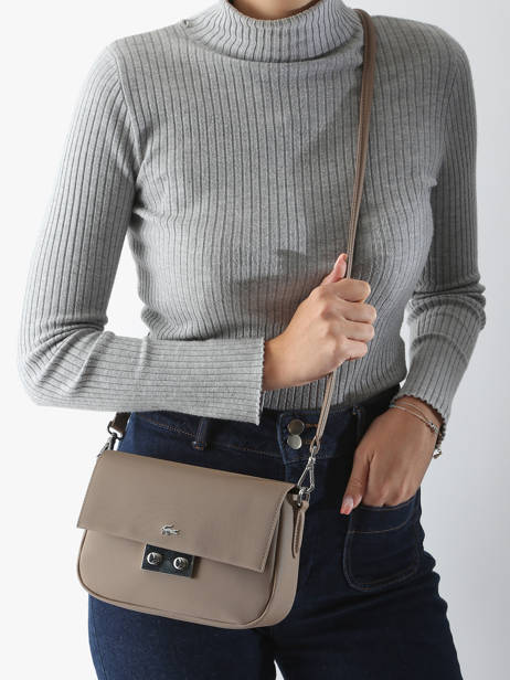 Sac BandouliÃ¨re Daily City Lacoste Beige daily city NF4757DZ vue secondaire 1